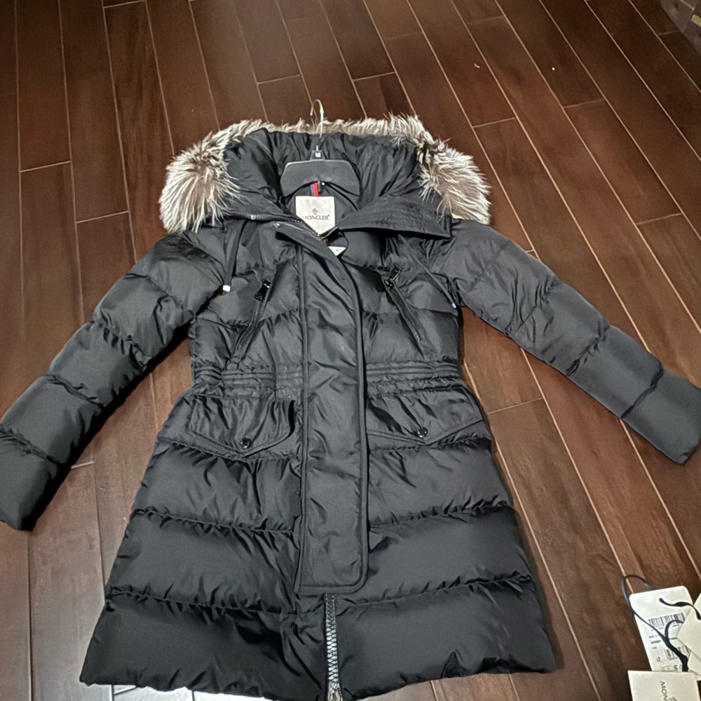 Moncler long parka w fur hoodie 
Size 00